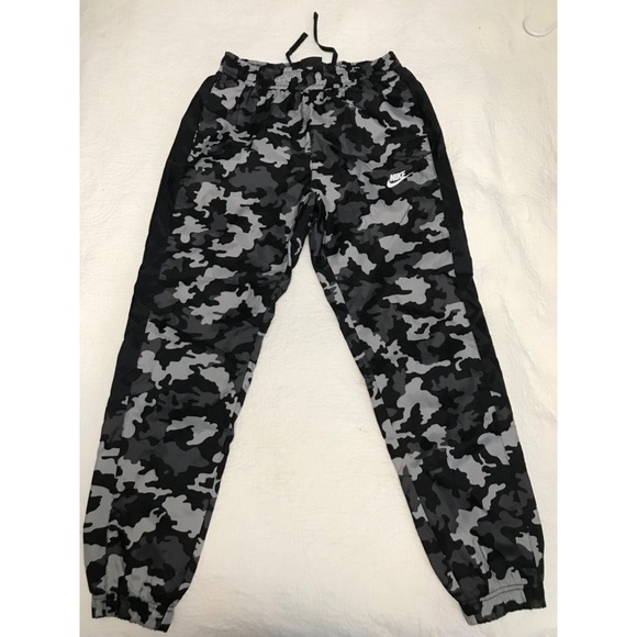 Nike Sportswear Men's Woven Camo Track Pants - Picture 1 of 8